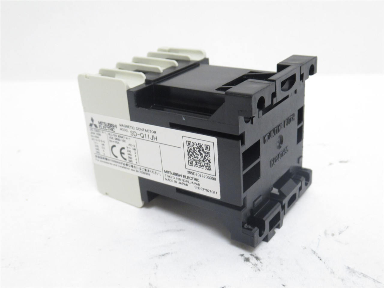 Mitsubishi SD-Q11JH; Magnetic Contactor; 20A; 3P; Coil: 24VDC