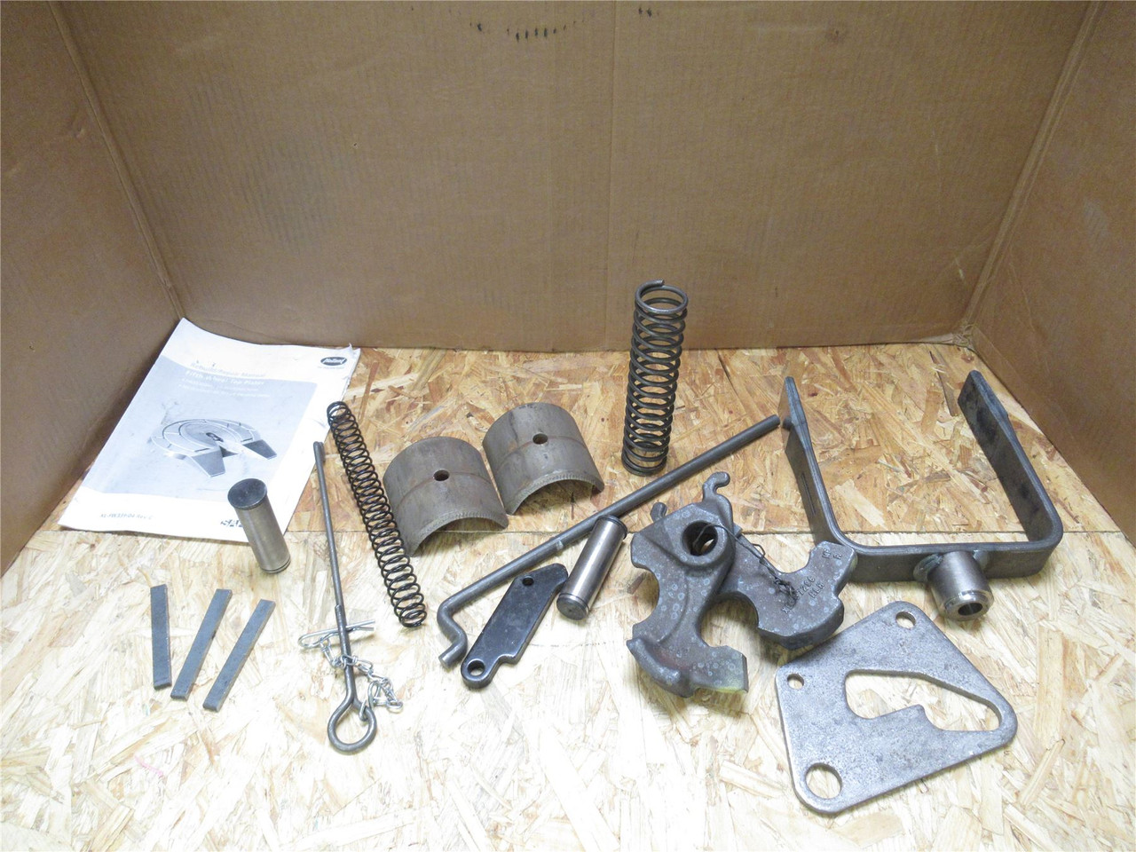 SAF Holland RK-351-03505-3; Trailer Hitch Slider Repair Kit
