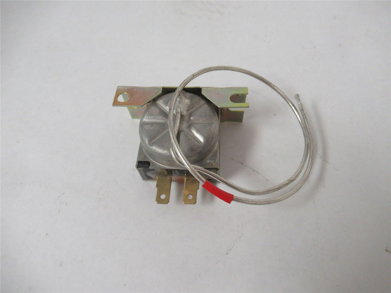 Mack 7787-650163; Thermostatic Switch Freeze Control