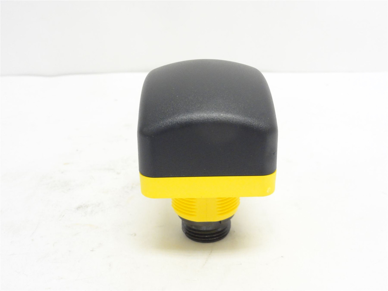 Allen-Bradley 800Z-GL3; Palm Button; 20-30VAC/10-40VDC In