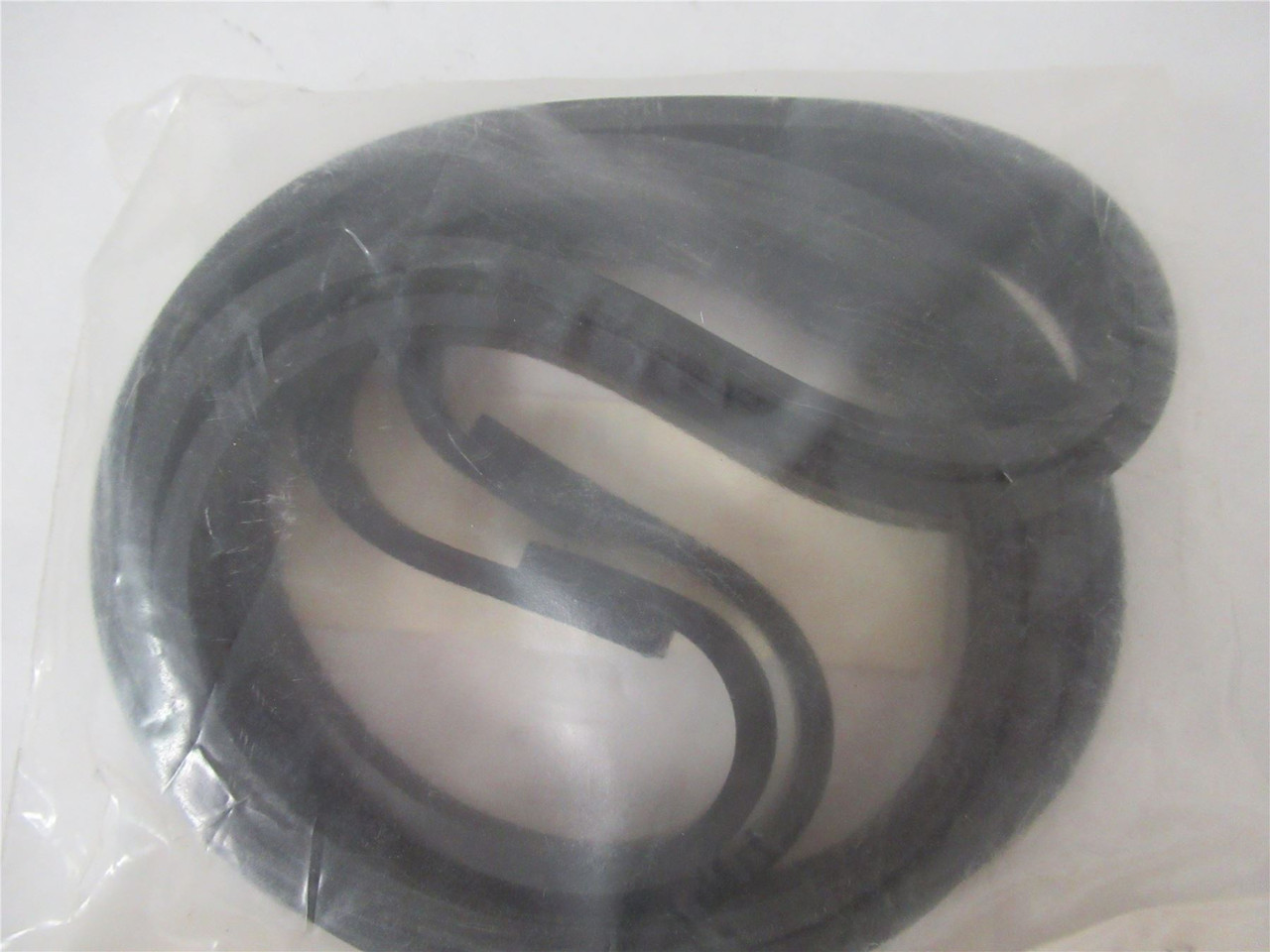 Mack 25502572; Gasket Quantity (2) in package