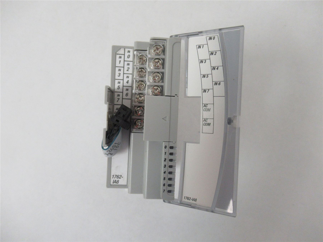 Allen-Bradley 1762-IA8; Digital Input Module 120 VAC
