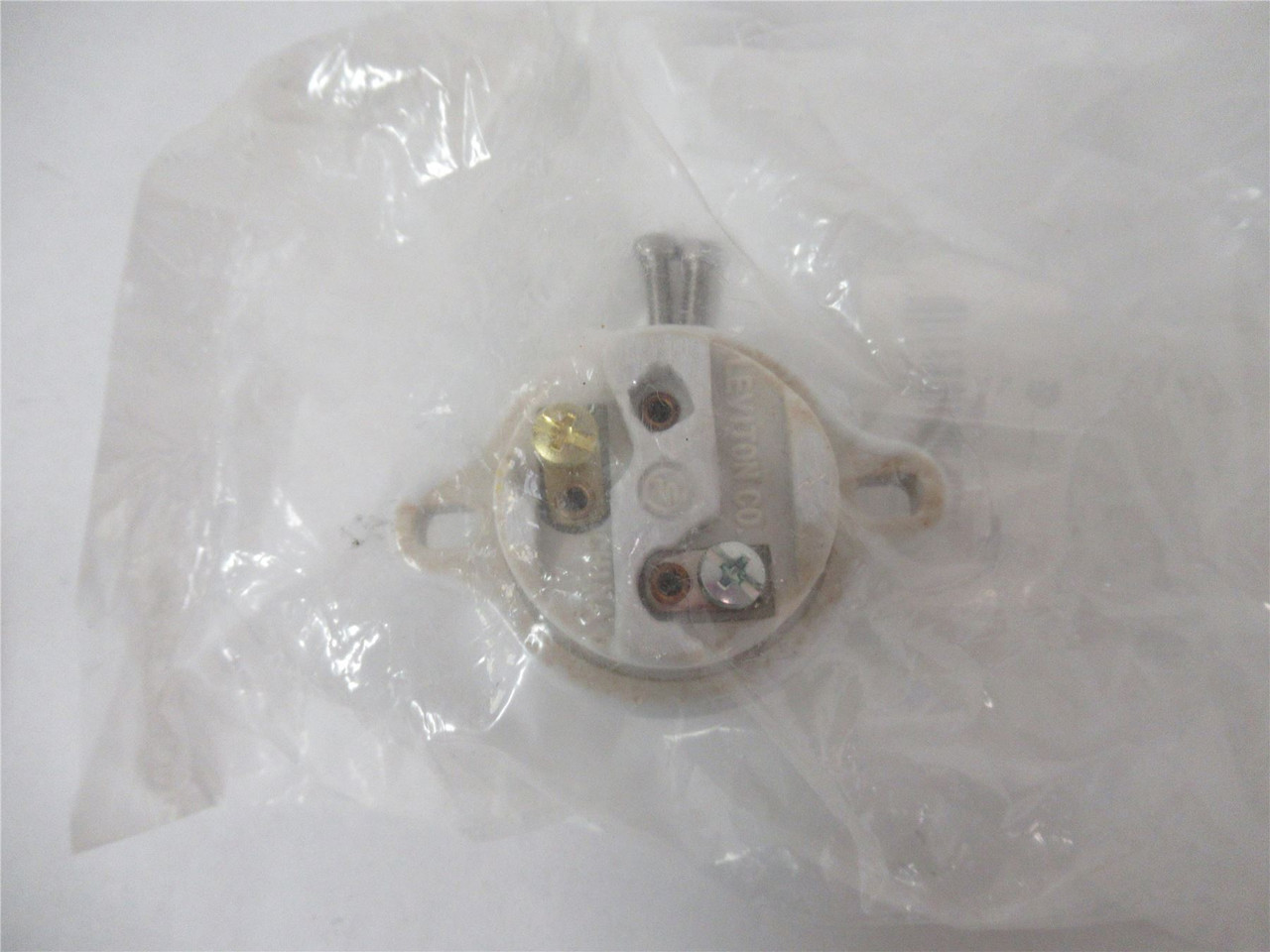Leviton 061-878; Lighting Mount