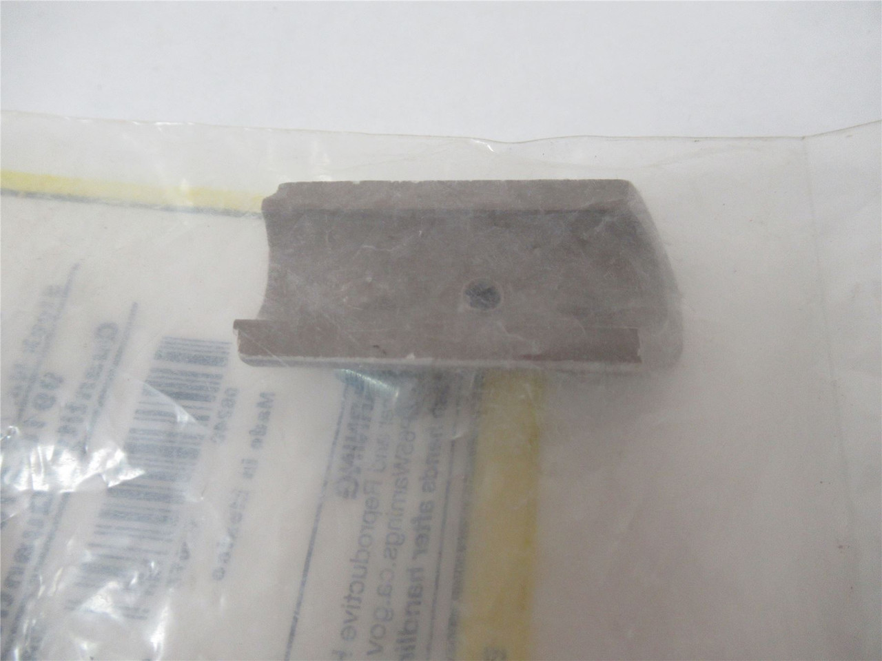 Tweco A-532-3; Plastic Body Insulator