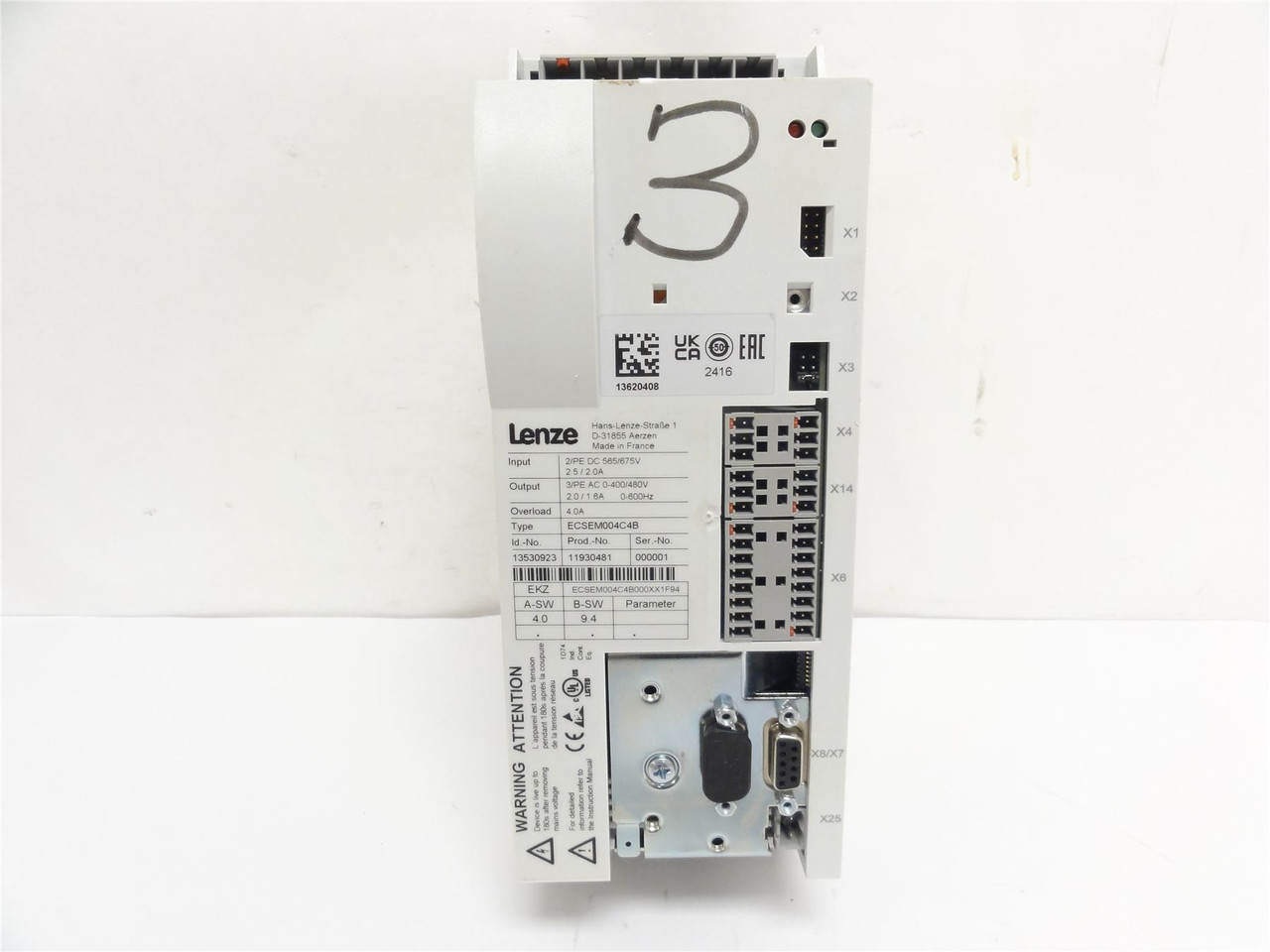 Lenze ECSEM004C4B; Inverter 13530923 565/67V In; 400/480V Out