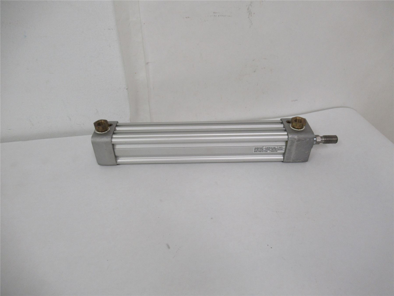 Aventics R481617236; Pneumatic Cylinder 1.5" Bore 8" Stroke
