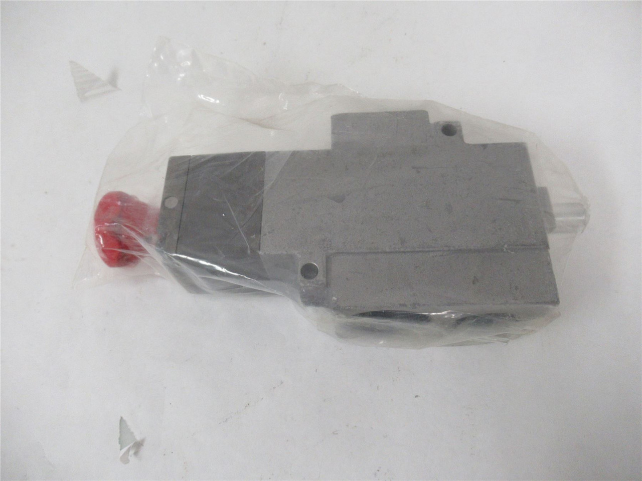 Numatics VT40N12X; Pneumatic Valve Lockout 1.5" NPT 10 Bar