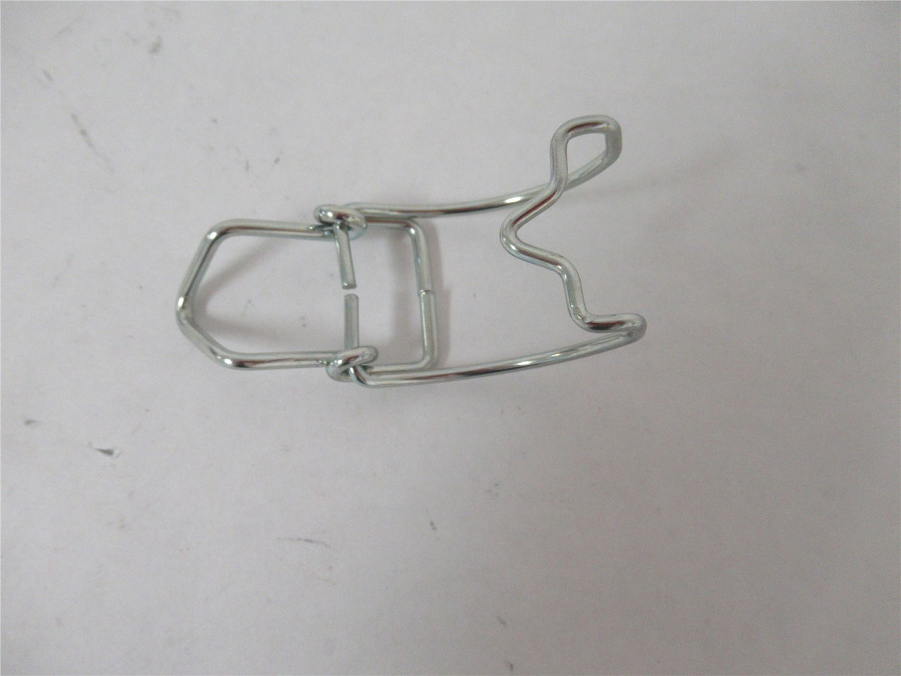 Carrier 30-00471-36; Housing Clip Transicold Latch Assembly
