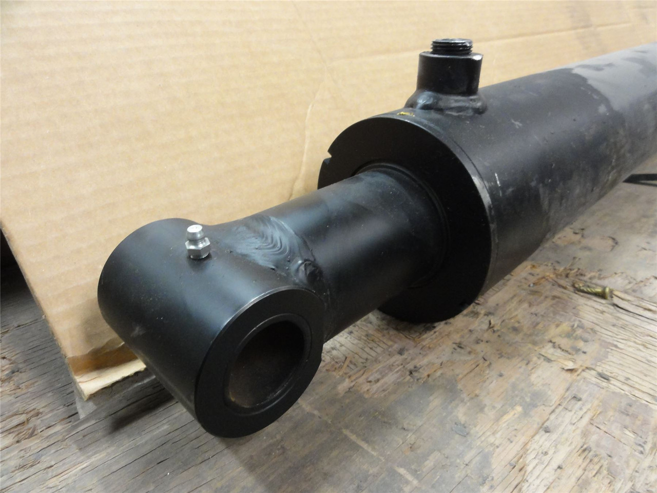 FPEC 27-AP-HCY51191B; Hydraulic Cylinder; 4.5"OD x 34?" Stroke