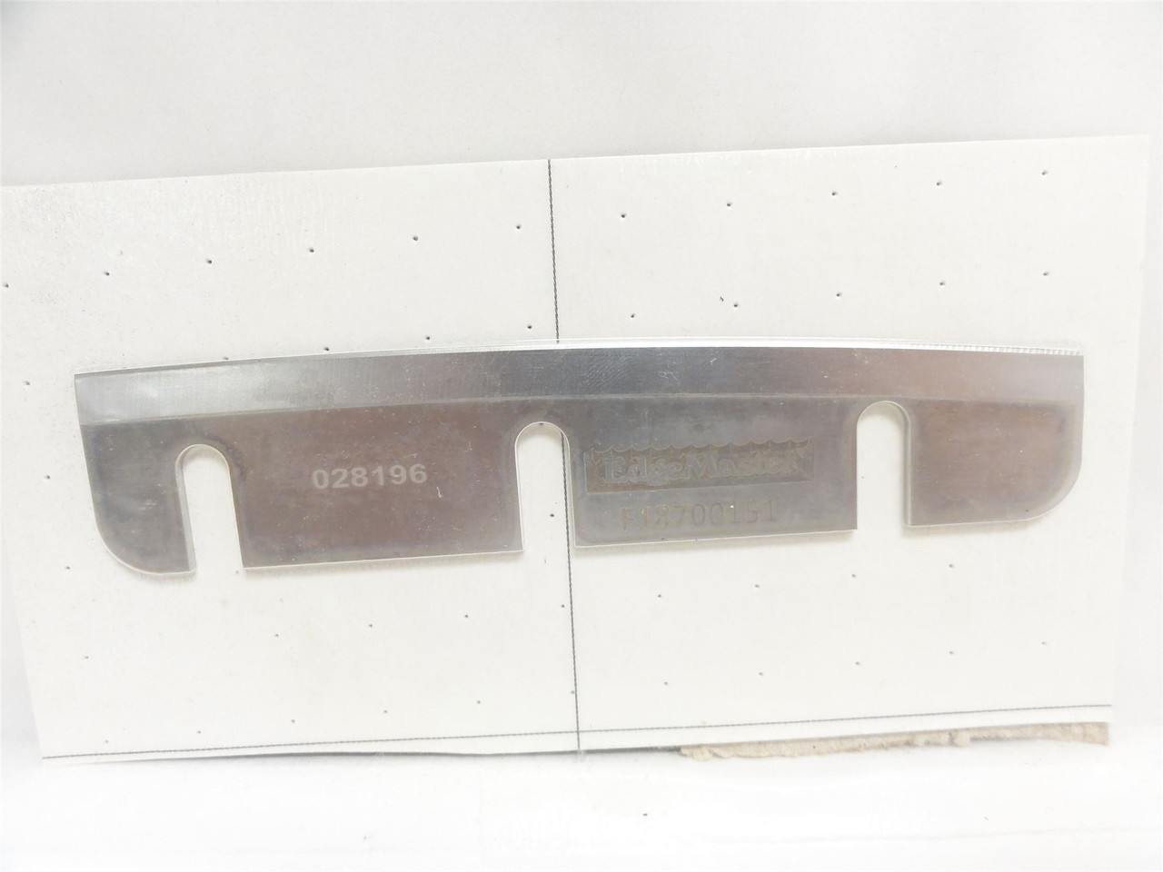 Bunzl F18700151; Lot-22; EdgeMaster Plow Blades