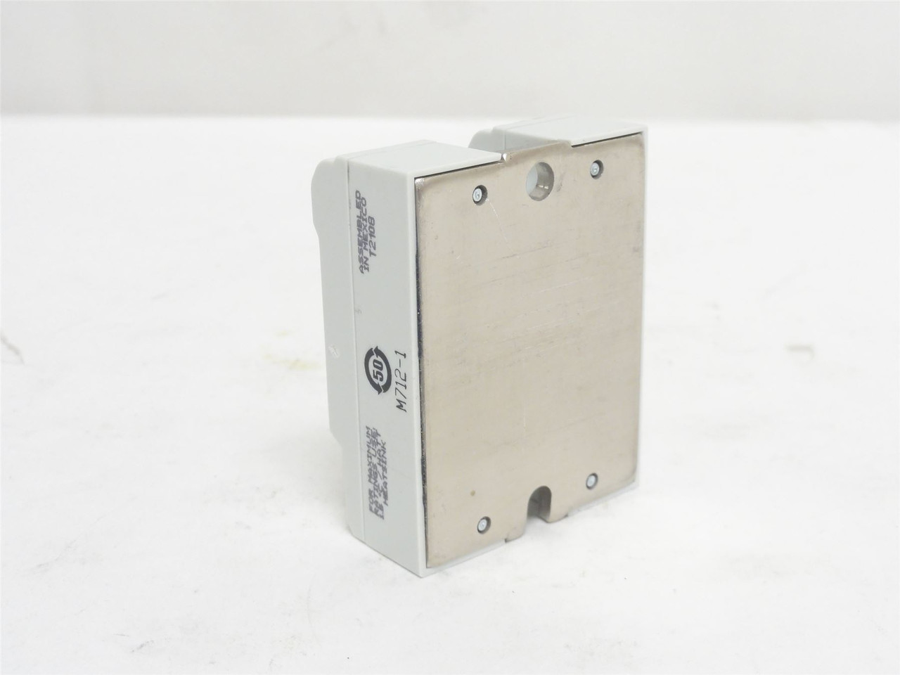 Idec RSSDN-25A; Solid State Relay; 25A; 48-660VAC; 4-32VDC