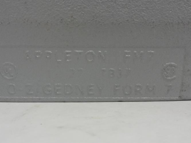 Appleton TB37; Grayloy-Iron Conduit Body; 1 FNPT; Type: TB