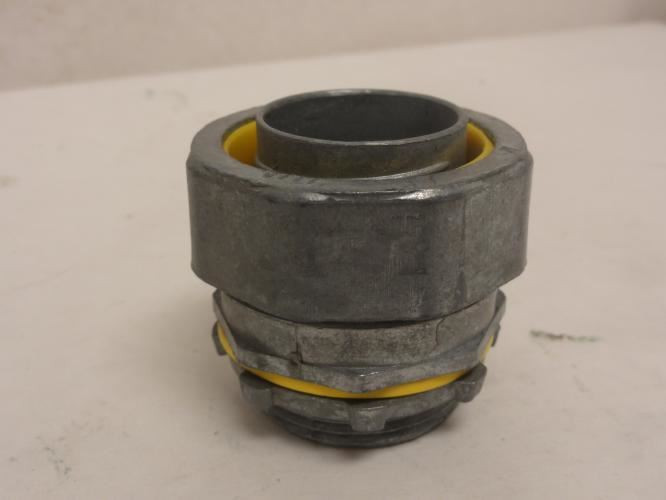 Raco 3405; Malleable Iron/Steel Noninsulated Connector; 1-1/4"