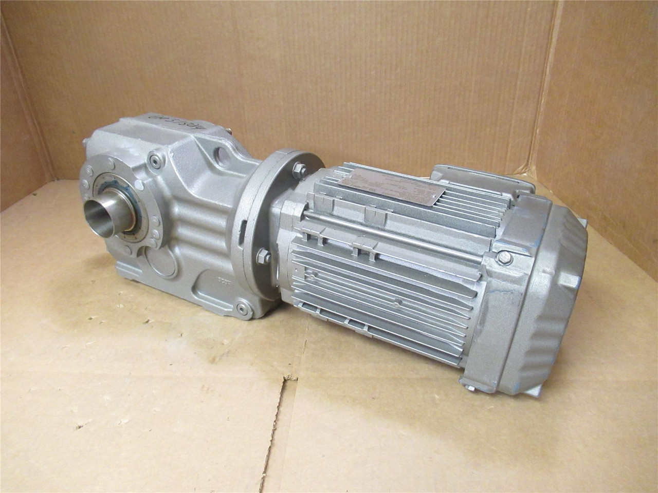 SEW KT47/T DRN80M4; Gearmotor; 24:1 Ratio; 1HP; 230/460VAC