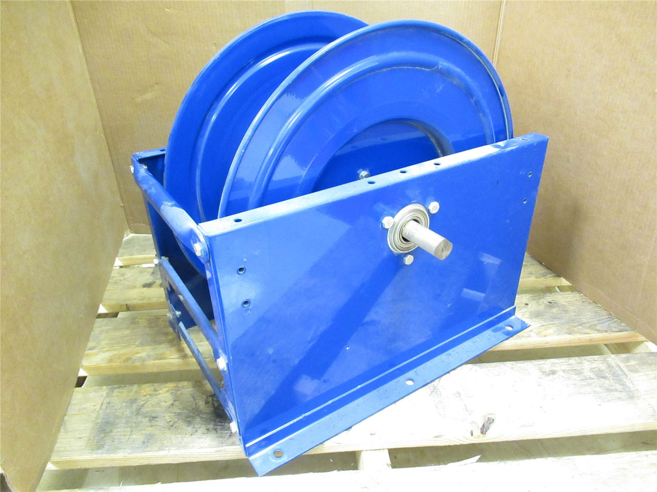 Coxreels SLPL-550; Spring Return Hose Reel; Parts Missing