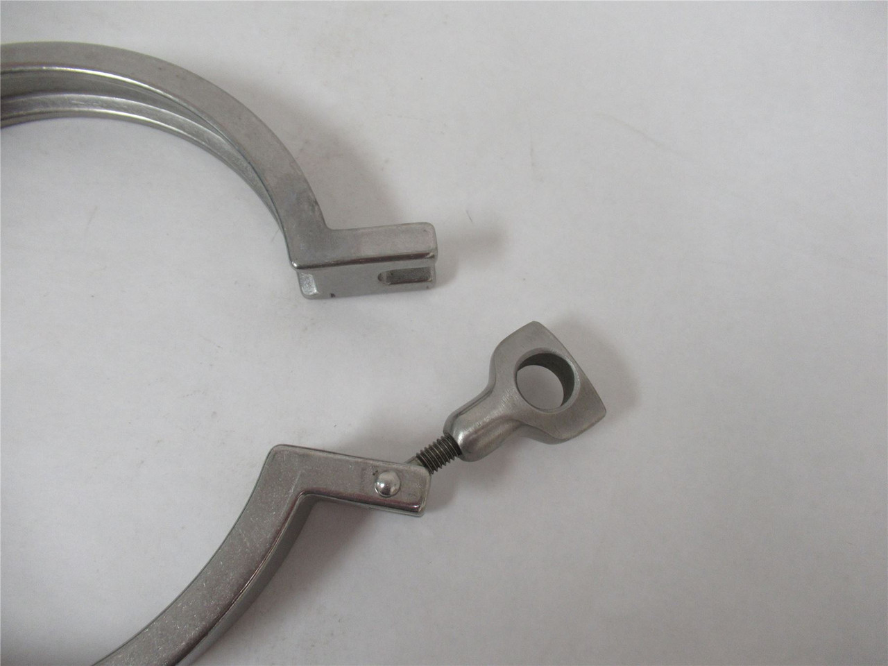 Tri-Clover A13MHM6; Heavy Duty 6" Hinge Clamp SS