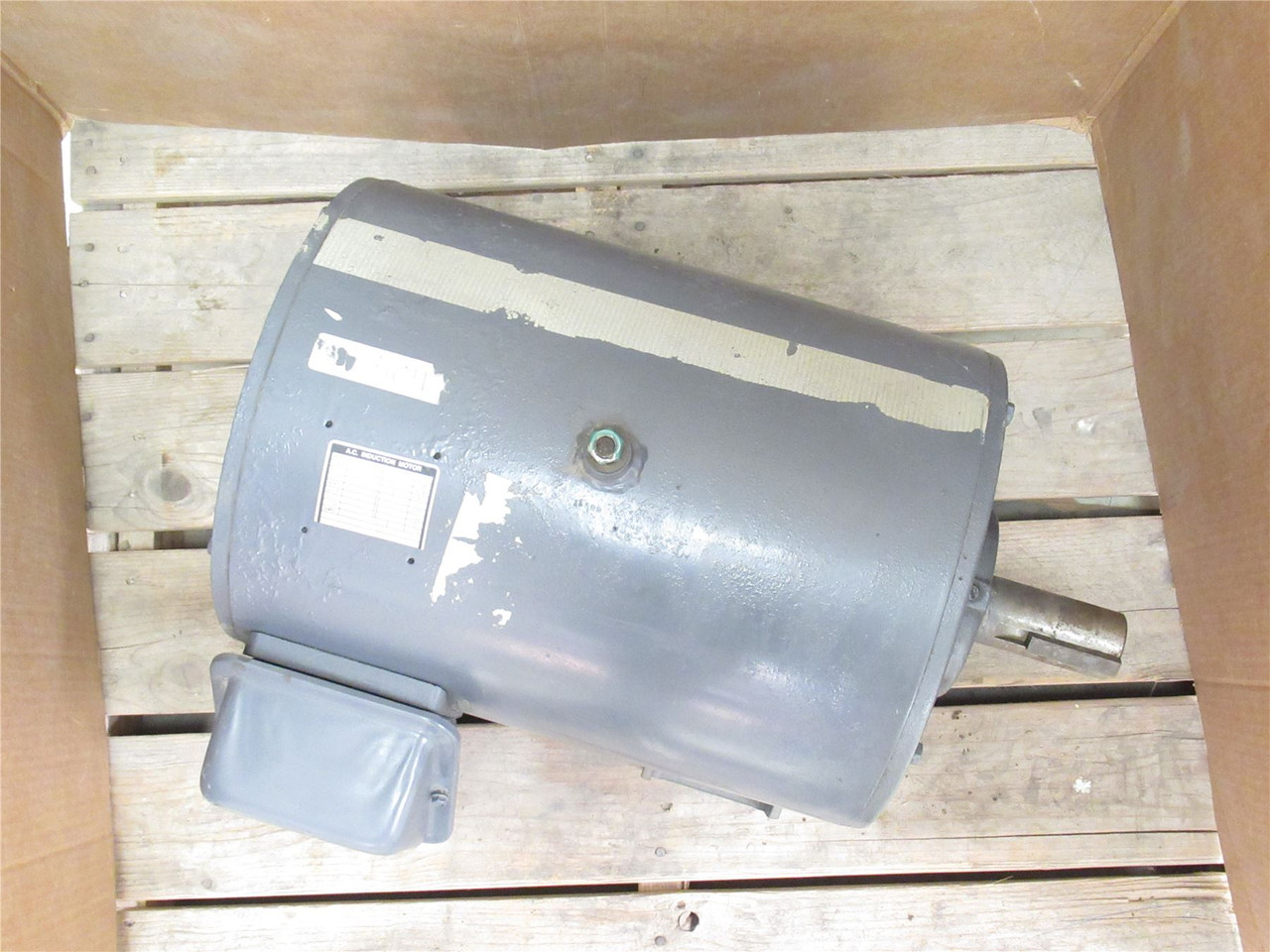 MFG- 232022; AC Motor; 15/16HP; 480V; 1775/1180RPM; 3PH; 60Hz