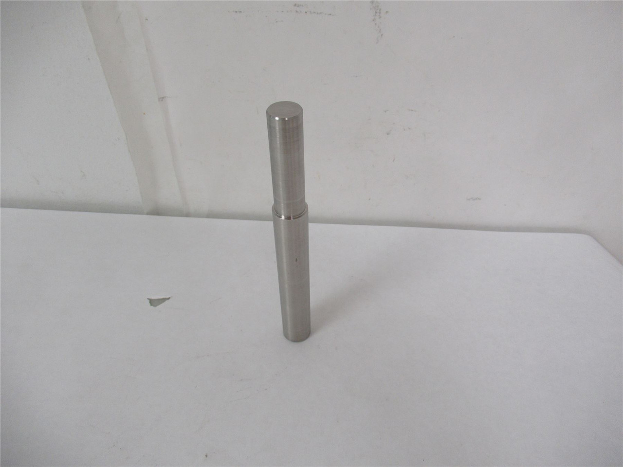 Bradman Lake Inc 15305007012; Pulley Shaft 6  7/7 x 5/8 SST
