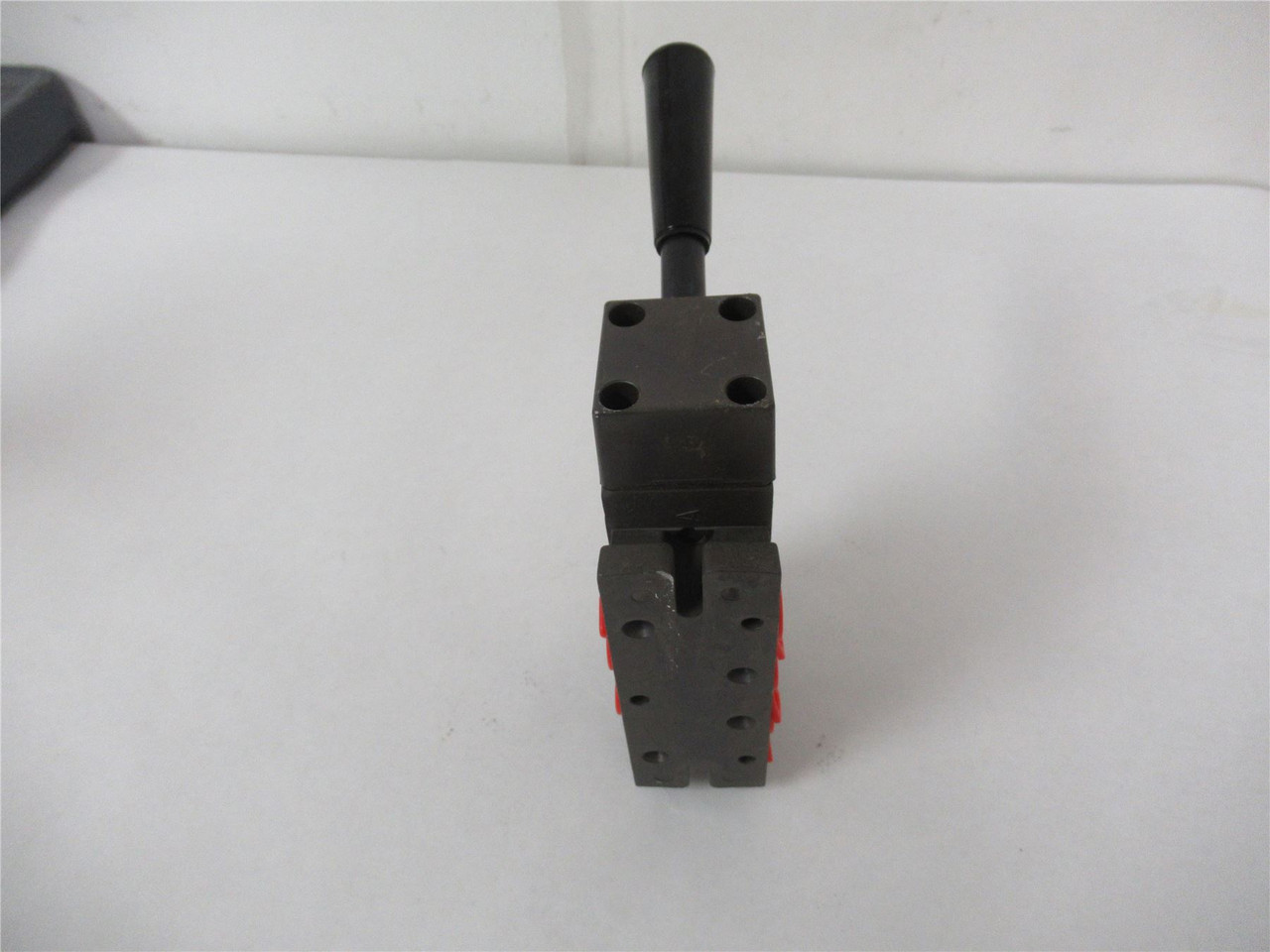 Aventics R431008467; Pneumatic Valve 2 Way 1/4" Subbase Lever