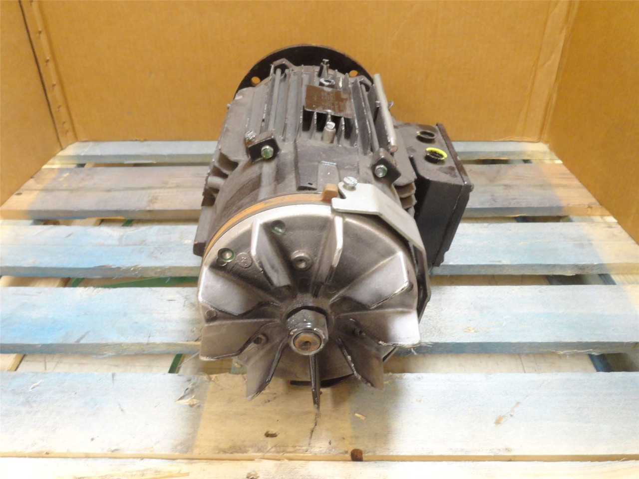 Leroy-Somer LSMV-112MG; AC Brake Motor 4kW 230/400V 1460RPM