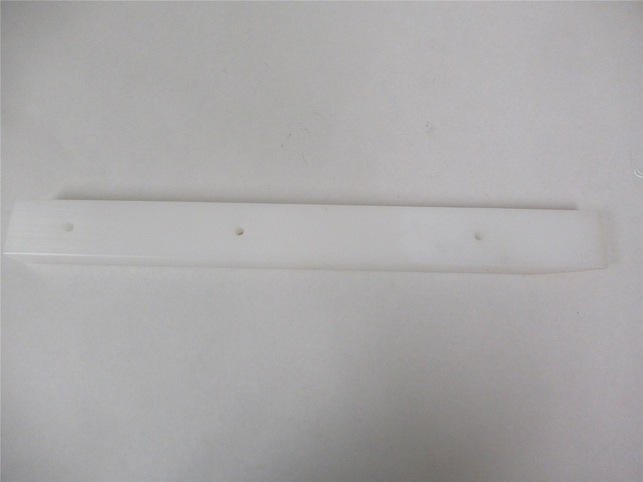 Lewis Machine Co LE90S017P; Plastic Slide 20" L  2"W  1.5"H