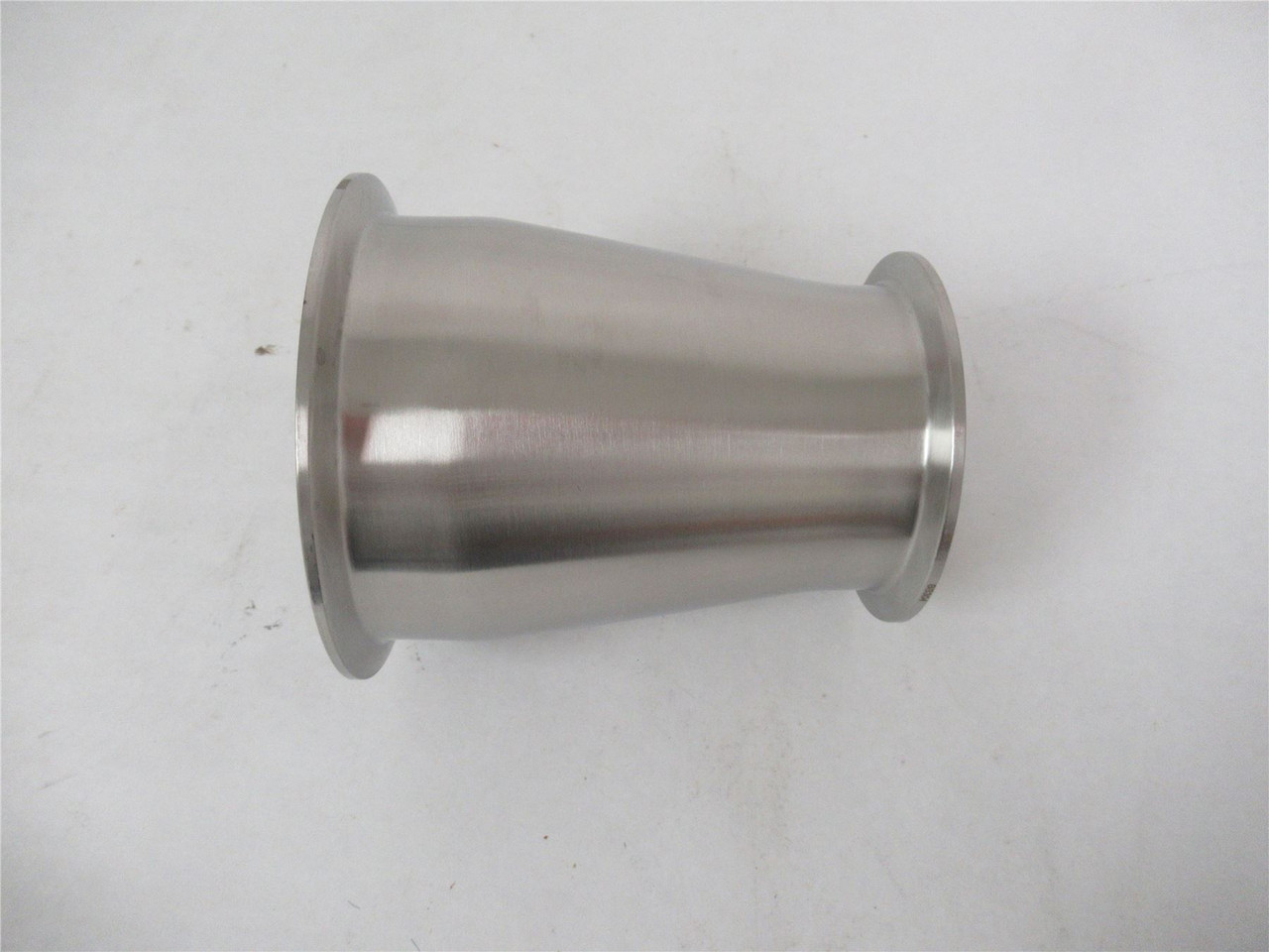 Tri-Clover B3114MP4X33047; Concentric 4" x 3" SST