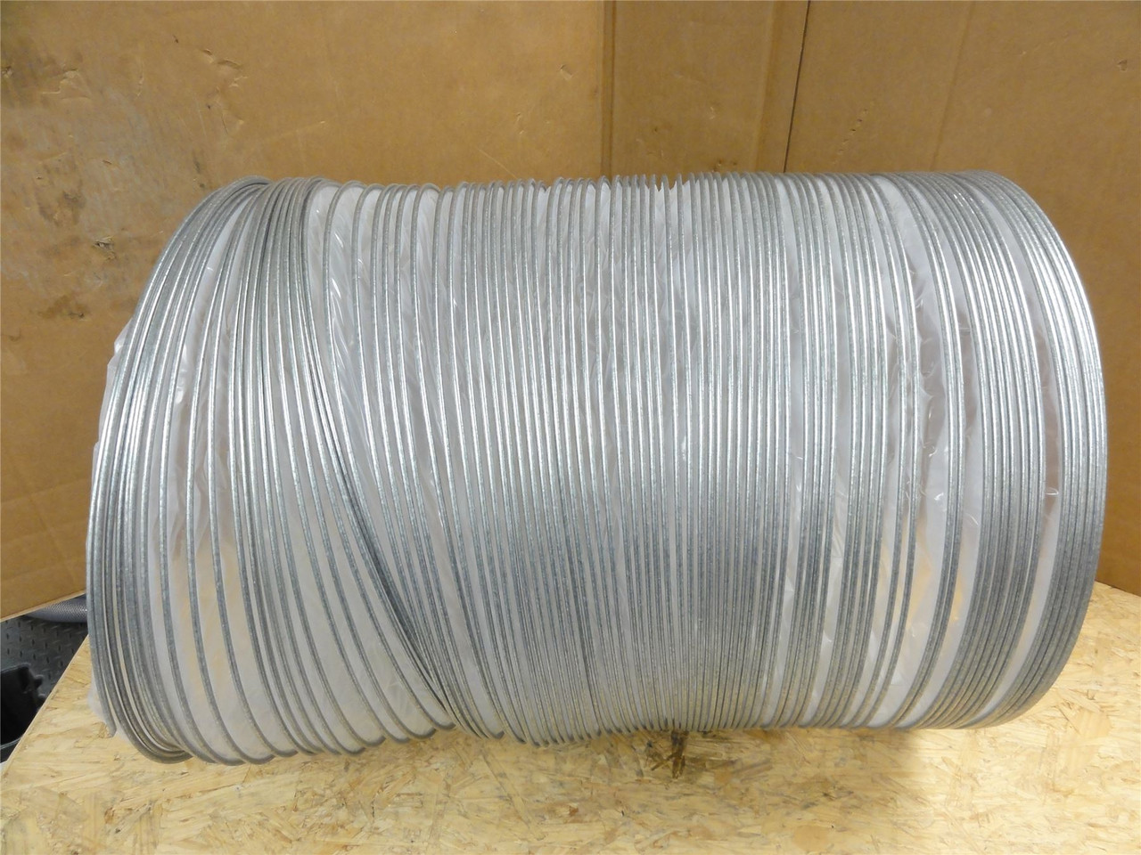 Master Duct 265500012; Flexible Air Duct; 20"OD x 10' Long