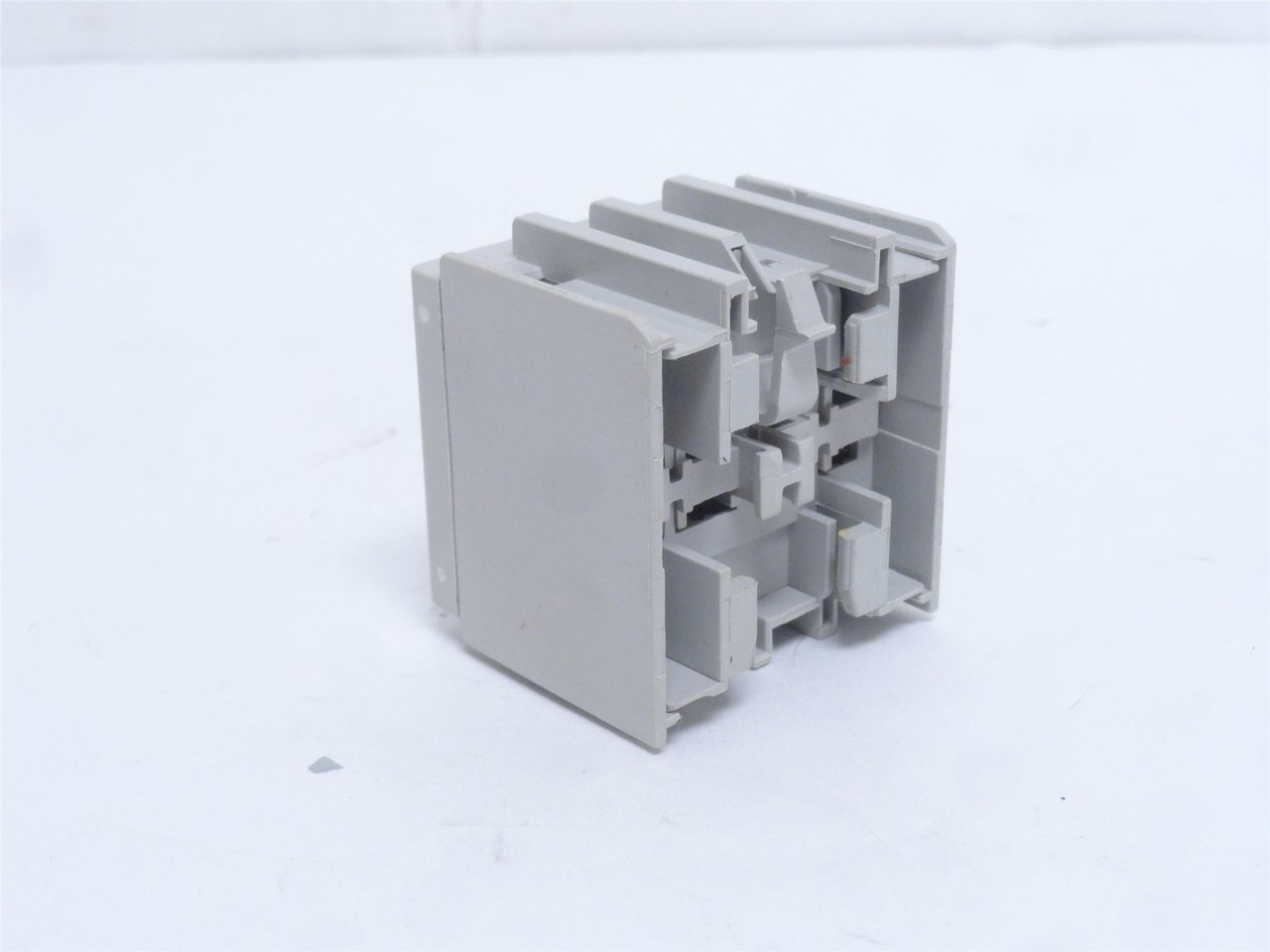 Allen-Bradley 100-FA40; Aux-Contact Block; 4-NO; 10A; 600VAC