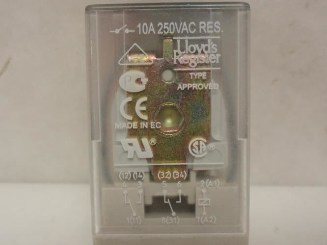ABB 1SVR405621R1000; Relay; 10A@250VAC; Coil: 24Vdc; DPDT