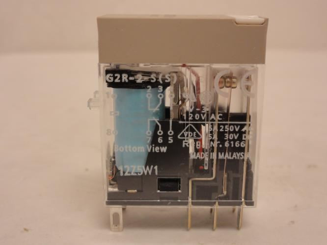 Omron G2R-2-S DC24(S); Plug-In Relay; 10A; 240V Coil: 24VDC