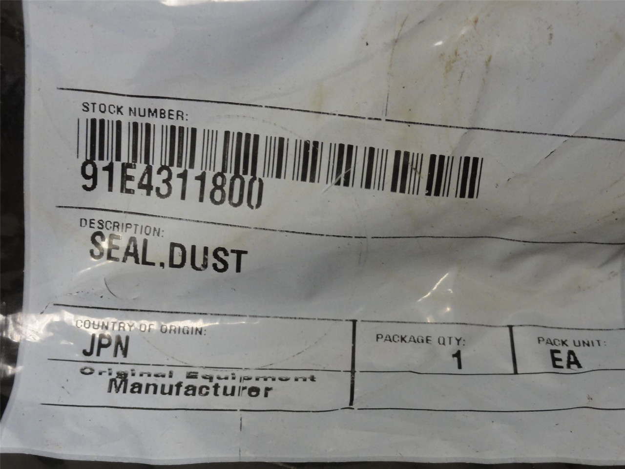 Mitsubishi 91E4311800; Lot-2 Dust Seals