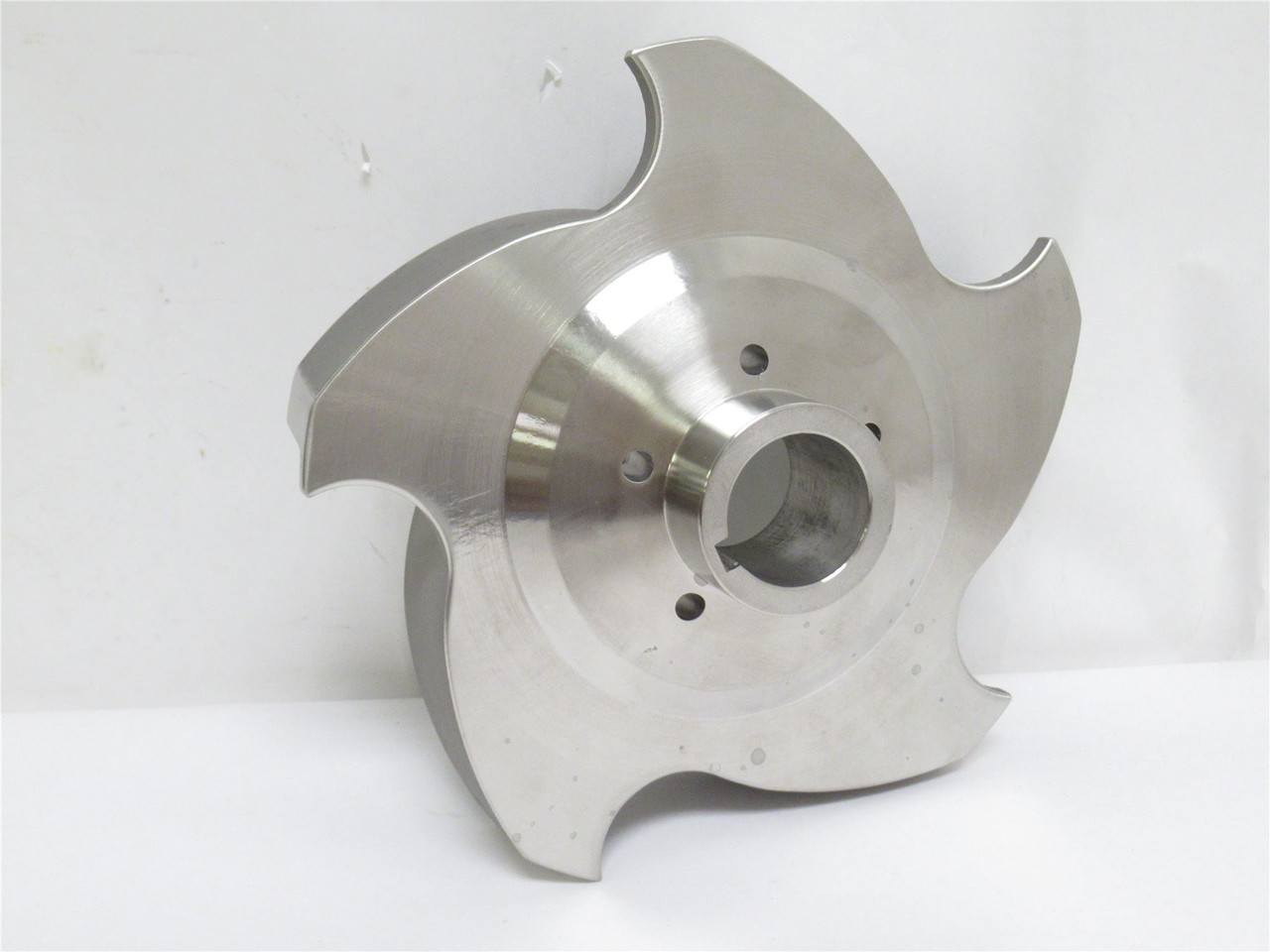 Ampco SI8304842; Pump Impeller; DD; 1-1/4"ID x 7-1/"OD
