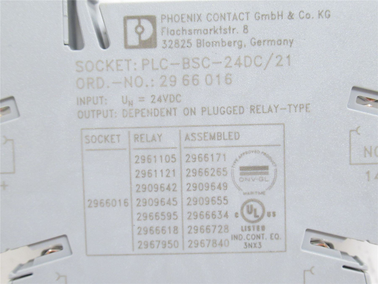 Phoenix 2966016; Relay Socket; w/ Mini Relay 2961121