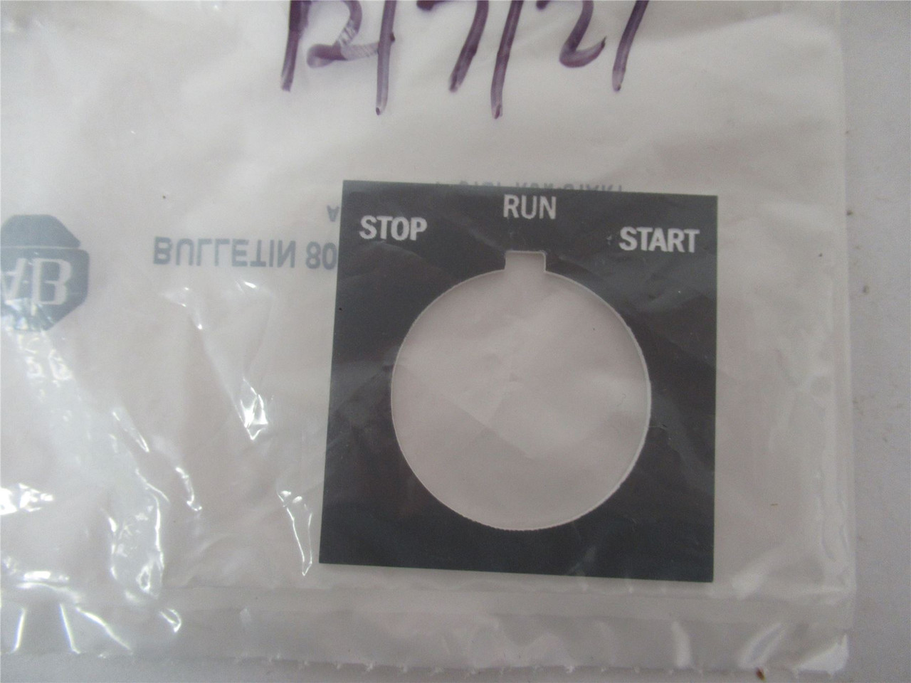 Allen-Bradley 800H-W053; Switch Legend Plate Stop/Run/Start