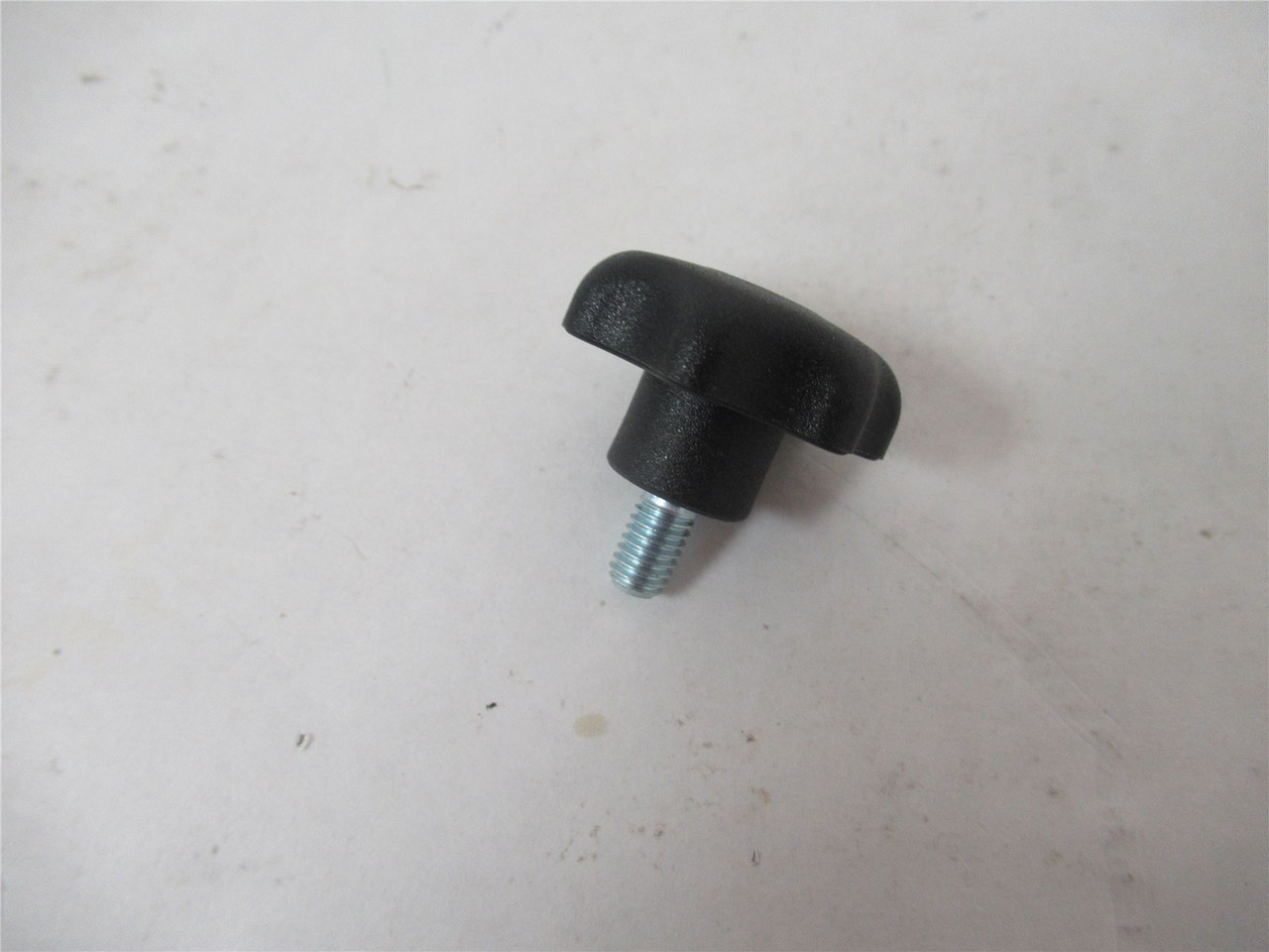 Bosch 9012375068; Lot-8 Knob Metric M6 x1.0x32x10  Stud