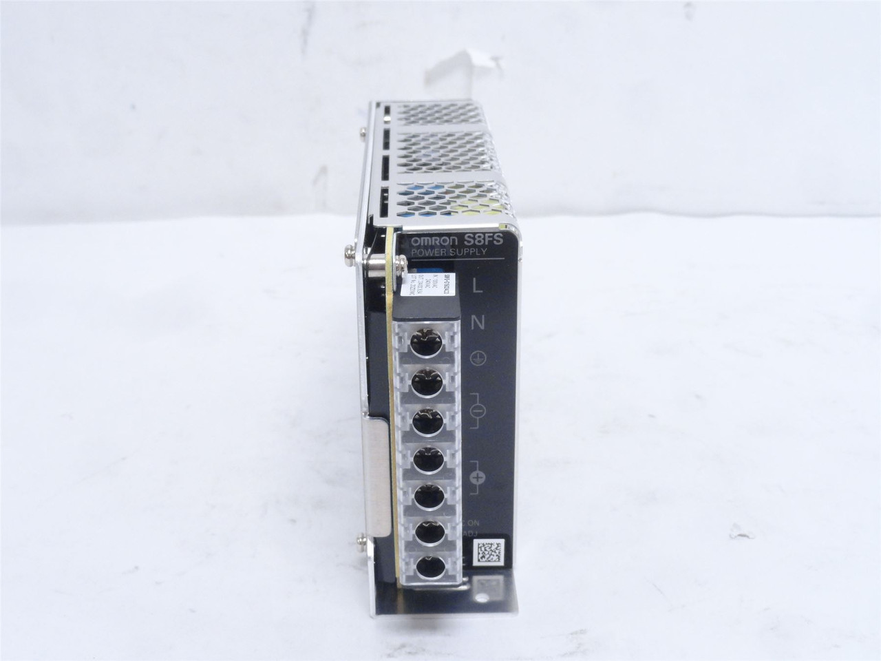 Omron S8FS-G15024CD; Power Supply 100-240VAC In; 24VDC Out