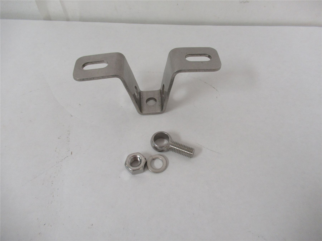 System Plast VG253NS12;  Guide Rail Brackets 5"L 2.2"H 1.2"W