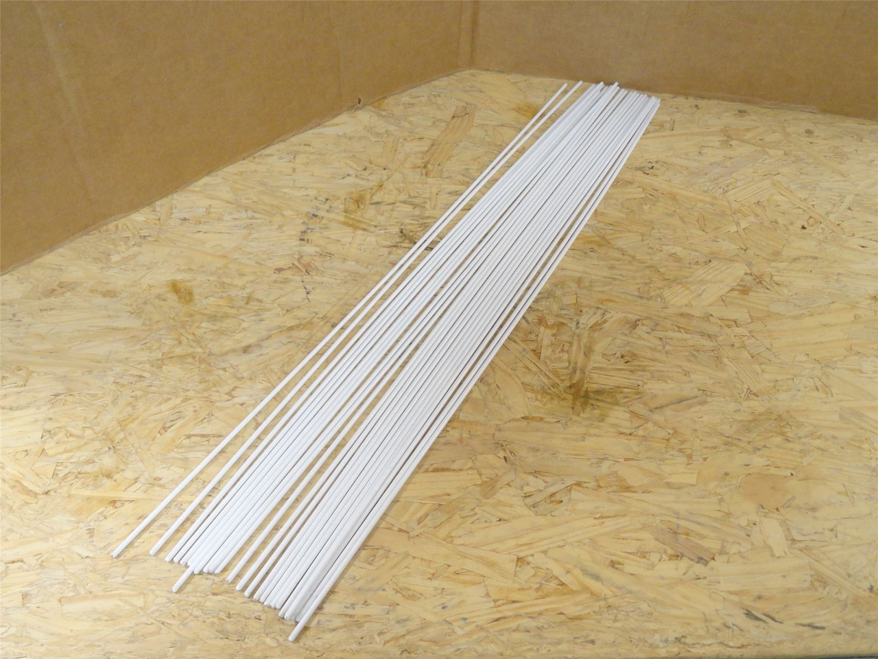 Intralox MDL-UNKN-251828; Lot-25 Belt Stick 9/64"OD; 24-3/4" L