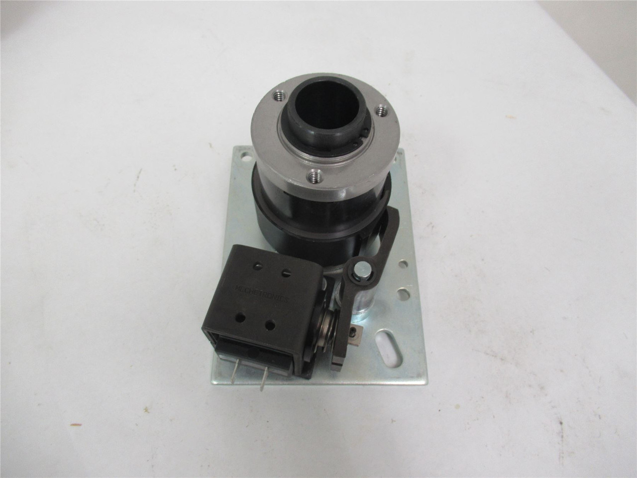 Warner ELectric  306-17-057; Clutch CB-6 Voltage: 24 VDC