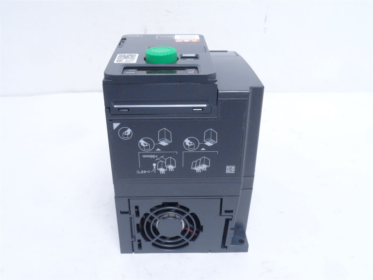 Schneider ATV320U07N4C; AC Drive 1HP (0.75kW) 380-500VAC 3ph