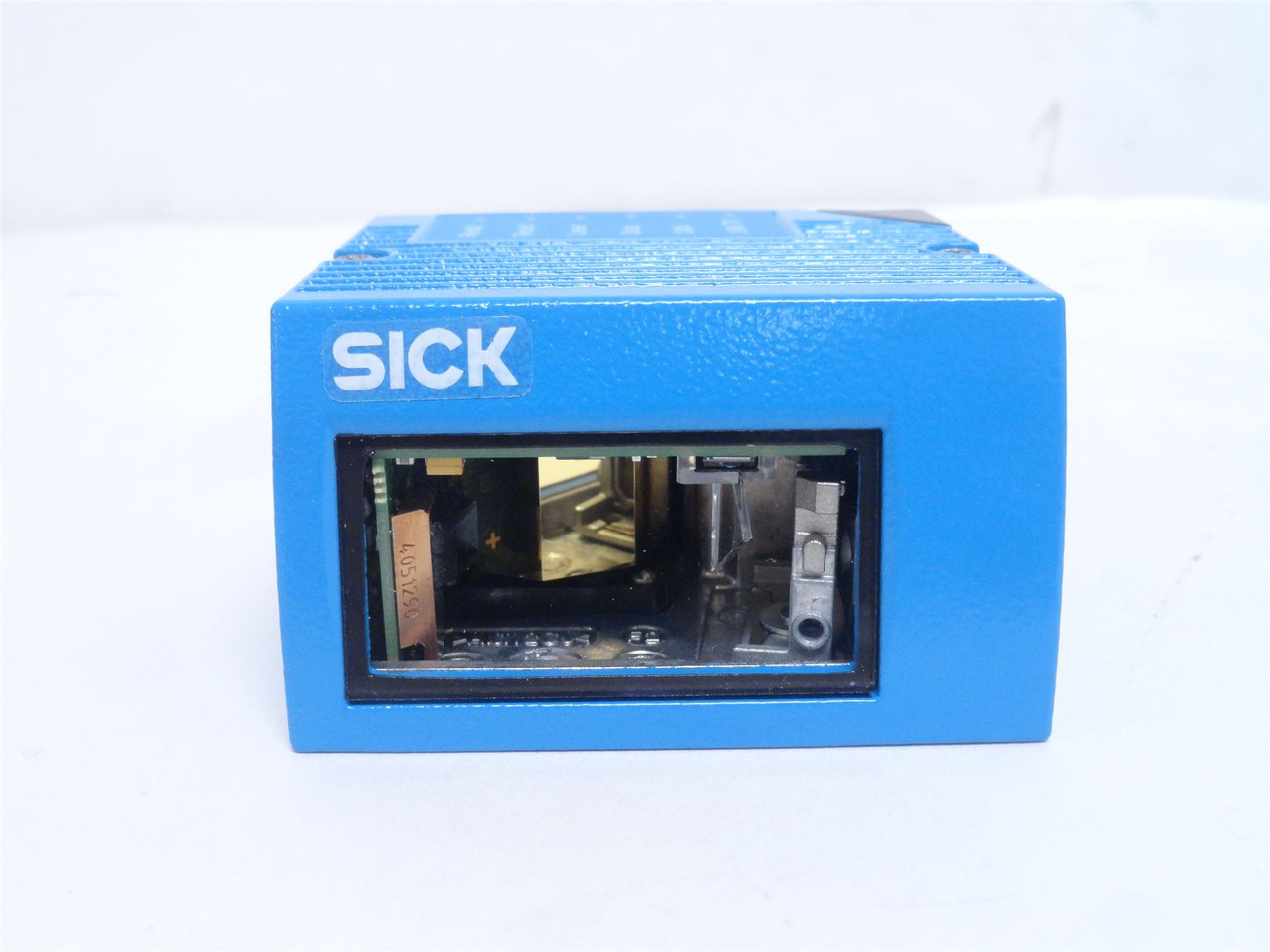 SICK CLV620-0121; Fixed Mount Bar Code Scanner 1044573;10-30V