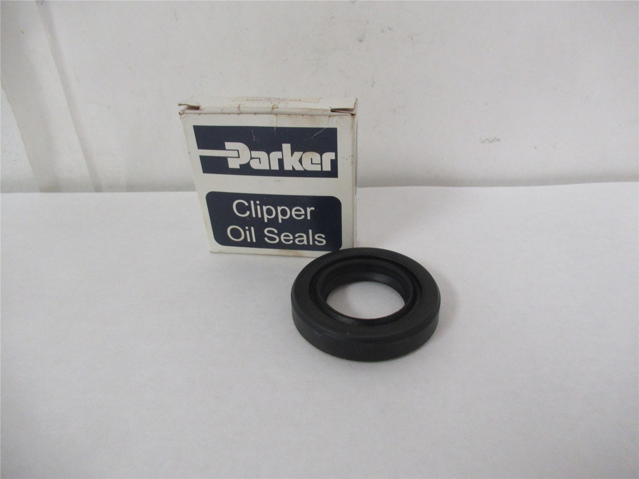 Parker Clipper 14618HIL5; Oil Seal 1.5" ID  Dual Lip w/Spring