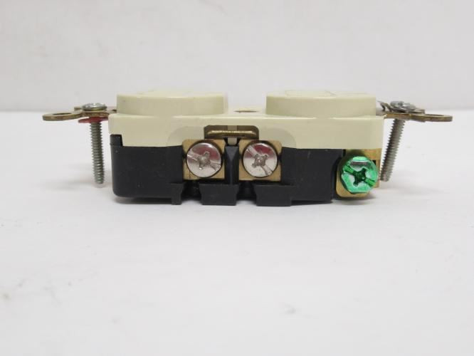 Hubbell HBL5252I; Ivory Receptacle; Industrial; 15A; 125VAC