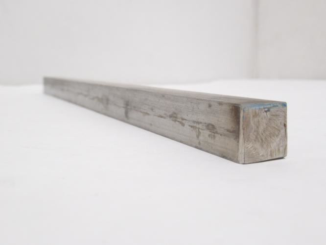 Industry-Std 5UE73; Undersized Key Stock SS; 5/8" x 12"