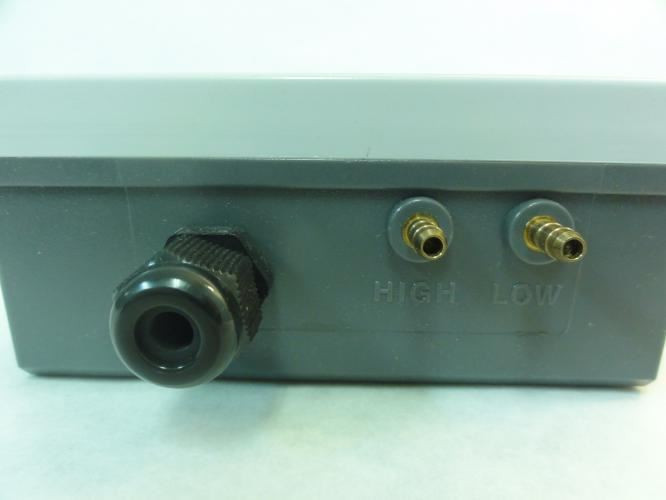 Dwyer 666-1; Pressure Transmitter; 0-0.1" WC; 24VDC