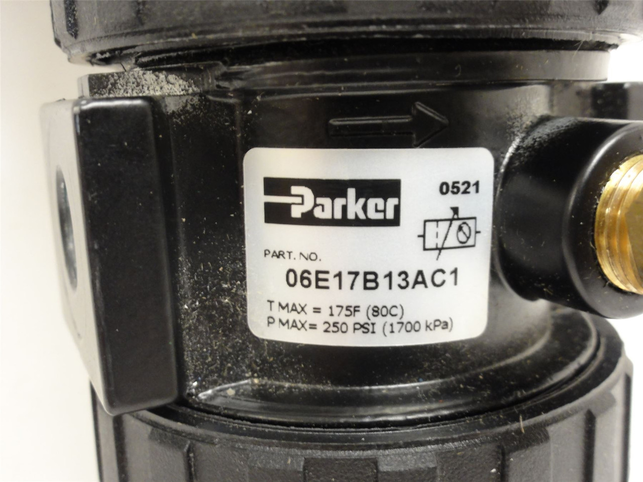 Parker 06E17B13AC1; Air Filter/Regulator; 1/4NPT; 250PSI