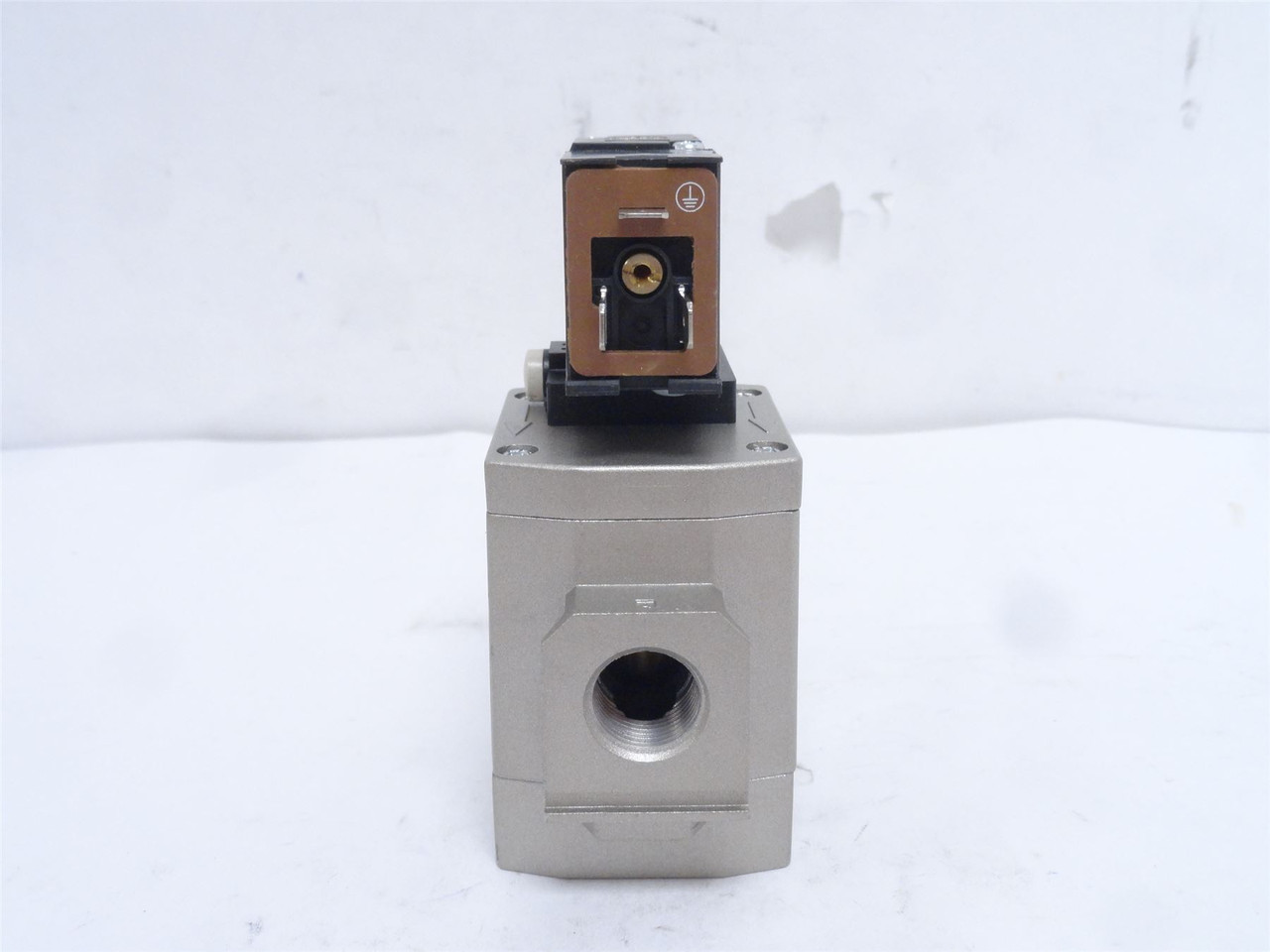 SMC EAV3000-F03-5DZB-Q; Soft Start Valve; 1MPa; 24VDC; 3/8NPT