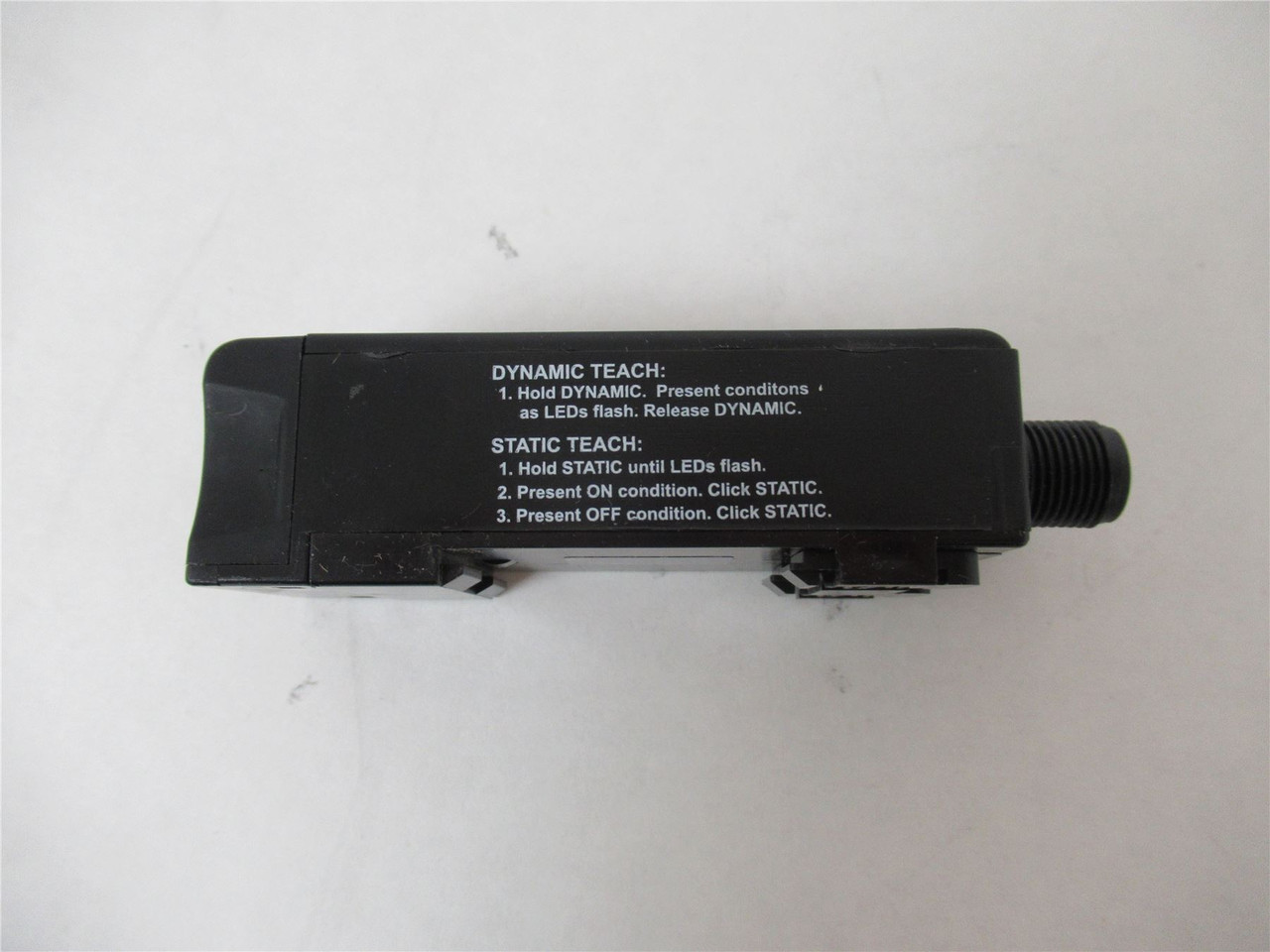 Banner R55FVQ; Photo Sensor Red LED10-30 VDC Bipolar NPN/PNP