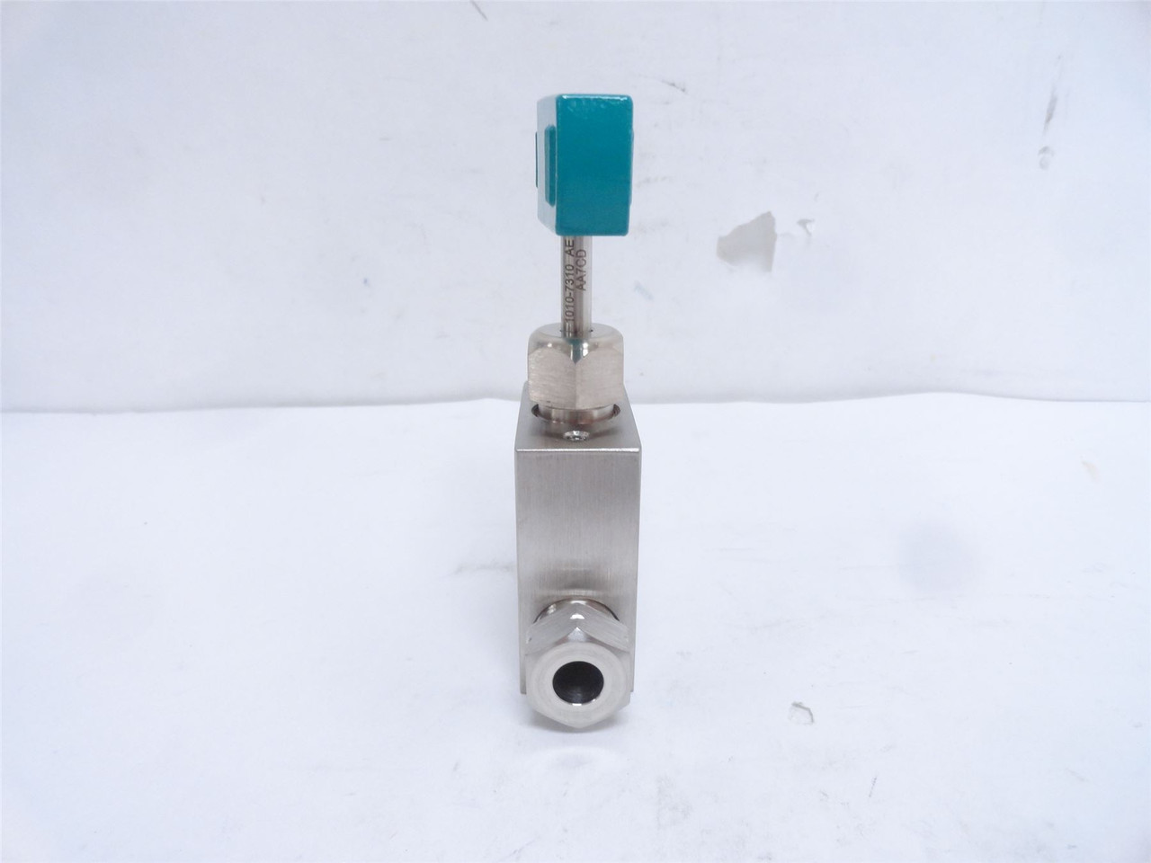 Flow International FI60VM6071; Needle Valve SS 3/8"; 60K PSI