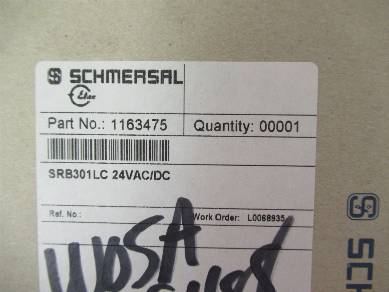 Schmersal SRB301LC-24V; Safety Switch 24VAC/DC Part#: 1163475